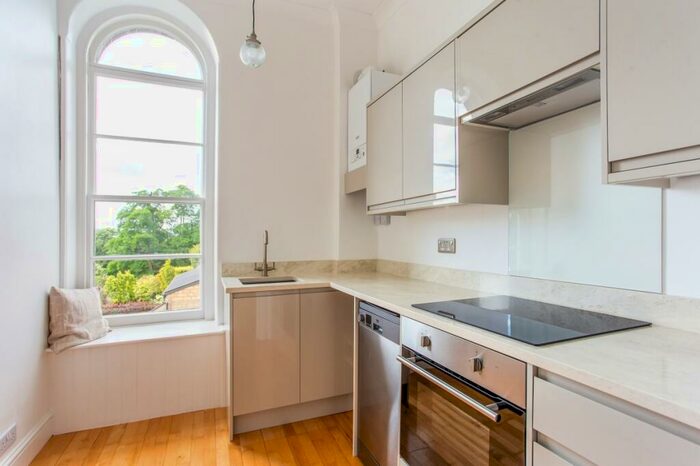 1 Bedroom Flat To Rent In Beaumont House Lansdown Road, BA1