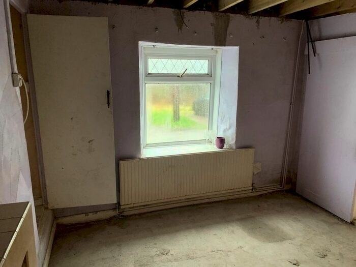 2 Bedroom Terraced House For Sale In New Road, Kenfig Hill, Bridgend