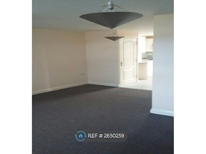 2 Bedroom Flat To Rent In Victoria Street, Calverley, Pudsey, LS28