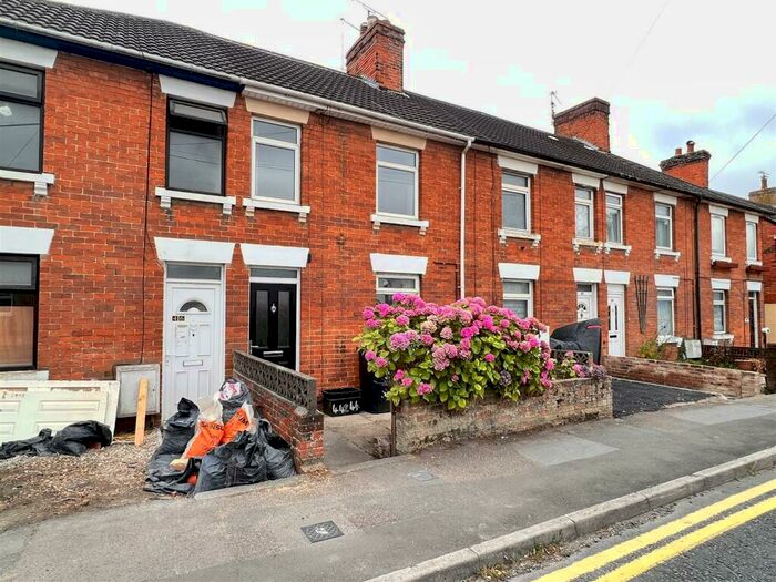 2 Bedroom Terraced House To Rent In Beechcroft Road, Stratton, Swindon, SN2