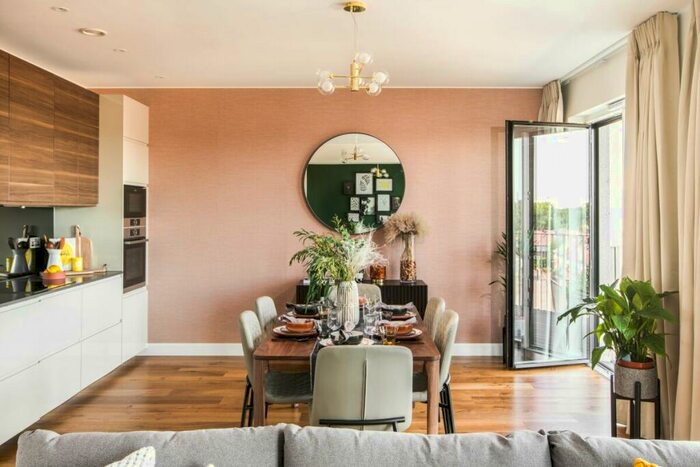 3 Bedroom Flat To Rent In Cloud Street Sugar House Island, E15