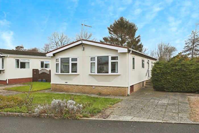 2 Bedroom Bungalow For Sale In Brookside, Broadway, Worcestershire, WR12
