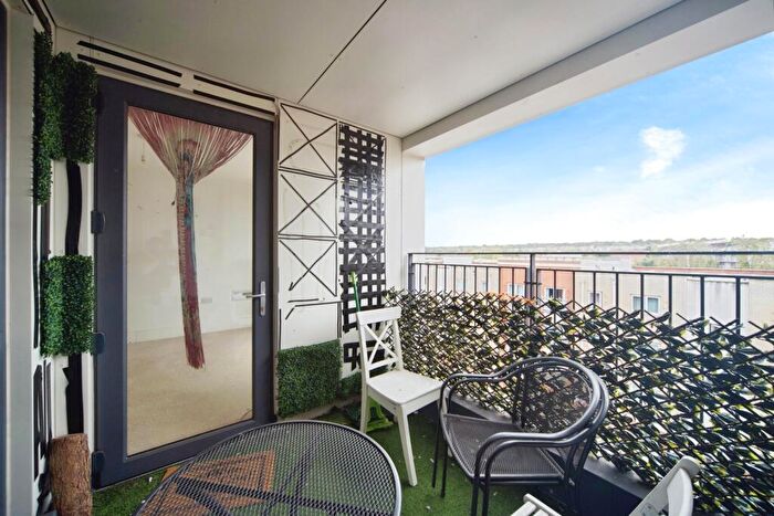 1 Bedroom Flat For Sale In Fulbourne Road, London, E17