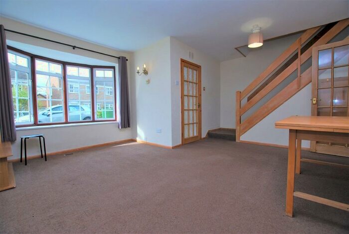 4 Bedroom Semi-Detached House To Rent In Lynwood, GU2