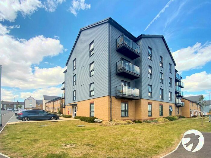 1 Bedroom Flat To Rent In Lywood Drive, Sittingbourne, ME10