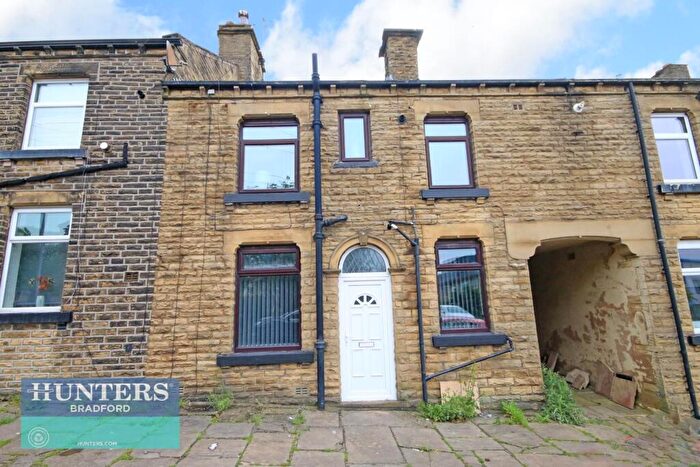 2 Bedroom Terraced House To Rent In Bellshaw Street Bradford, West Yorkshire, BD8