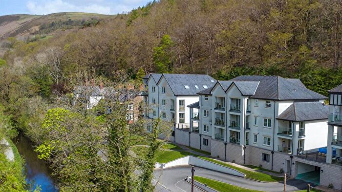 3 Bedroom Penthouse For Sale In Plas Derwen, Abbey Road, Llangollen, LL20