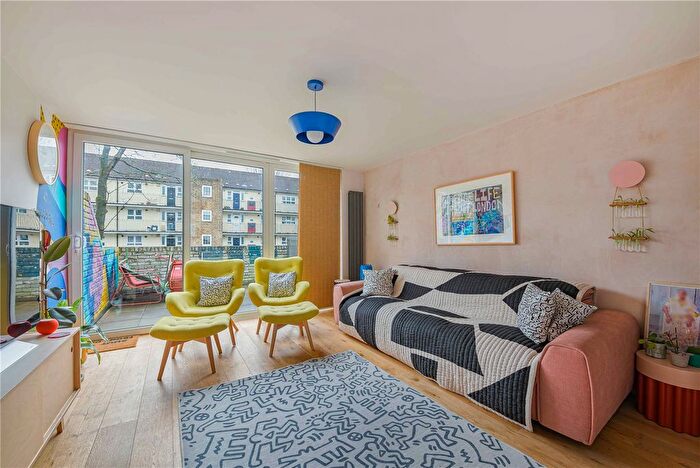 3 Bedroom Terraced House For Sale In Coston Walk, London, SE4