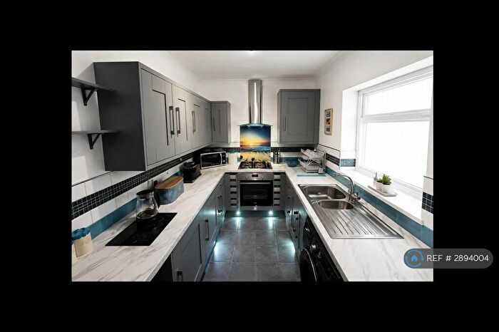 2 Bedroom Terraced House To Rent In Leicester St, Stockport, SK5