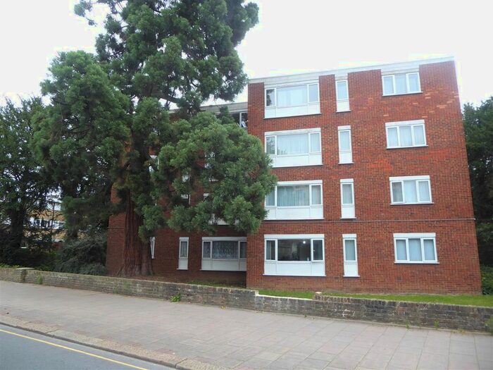 2 Bedroom Flat To Rent In Alexandra Road, Hounslow, TW3