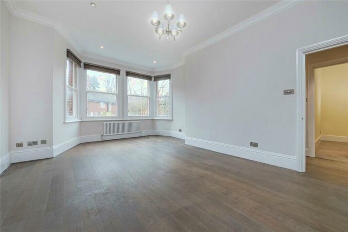 2 Bedroom Flat To Rent In Frognal, Hampstead, NW3