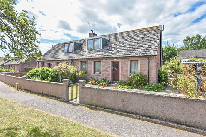 3 Bedroom Semi-Detached House For Sale In Seaforth Place, Maryburgh, Dingwall, IV7