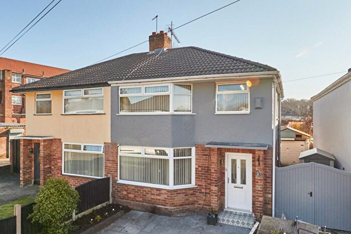 3 Bedroom Semi-Detached House For Sale In Chestnut Avenue, Huyton, L36
