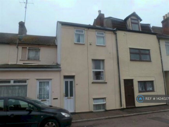 3 Bedroom Terraced House To Rent In Albermale Street, Harwich, CO12