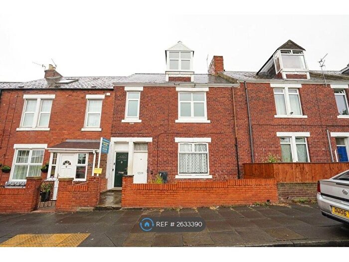5 Bedroom Maisonette To Rent In Stuart Terrace, Gateshead, NE10