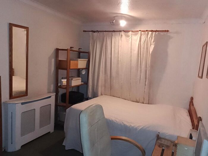 1 Bedroom Flat For Sale In Medina Lodge, London, N7