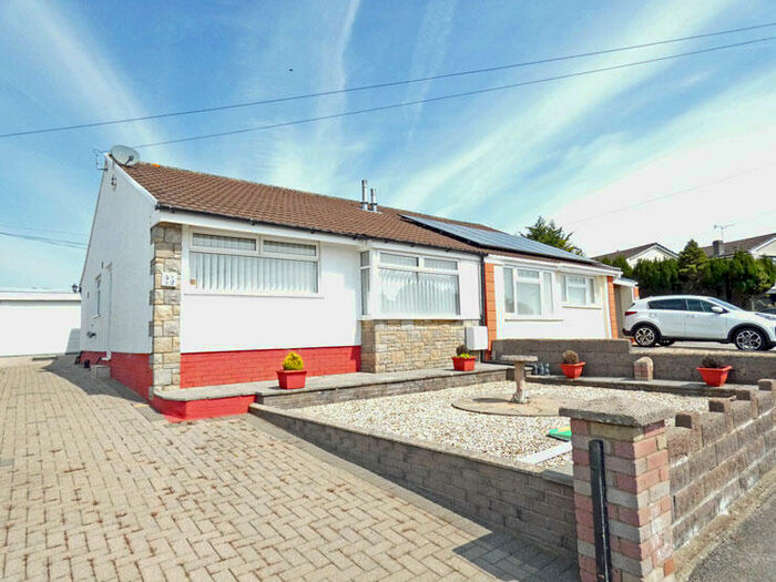 2 Bedroom Semi-Detached Bungalow For Sale In Legions Way, Gelligaer, Hengoed, CF82
