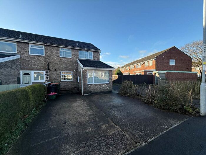 3 Bedroom End Of Terrace House To Rent In Winchester Close, Newport, NP20