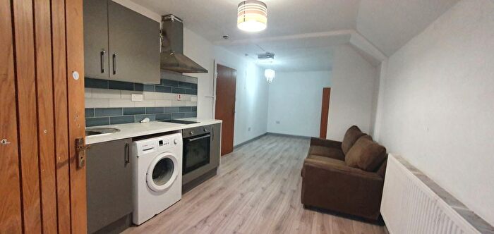 Studio To Rent In Duckworth Lane, Bradford, BD9