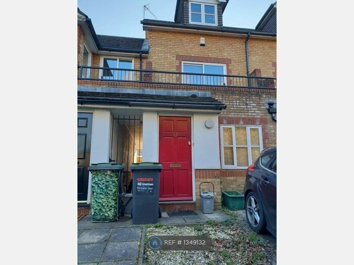 2 Bedroom Terraced House To Rent In Amblecote Meadows, London, SE12