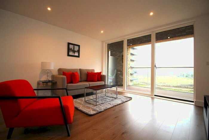 3 Bedroom Flat To Rent In Merlin Court, Kidbrooke Village, SE3