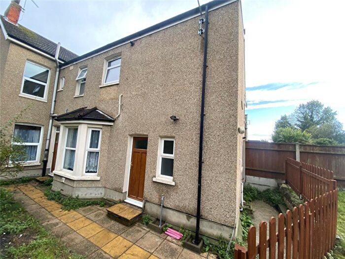 2 Bedroom Apartment To Rent In Honiton Road, Southend-on-Sea, Essex, SS1