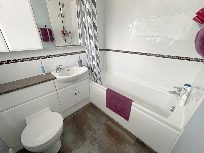2 Bedroom Semi-Detached House For Sale In Tower Close, Hitchin, SG4