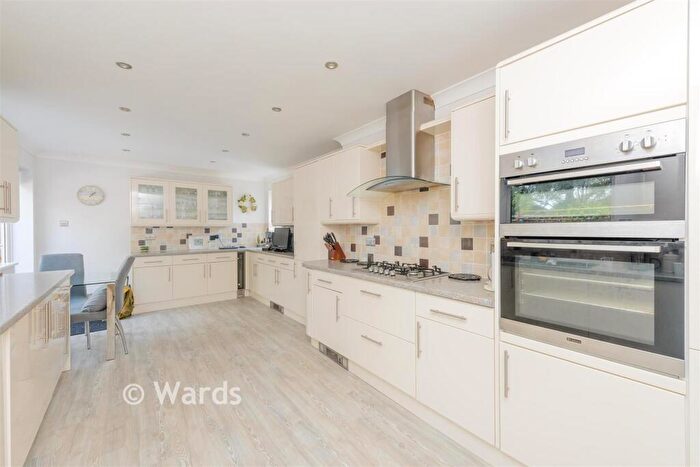 4 Bedroom Detached House For Sale In Redhill Wood, New Ash Green, Kent, DA3
