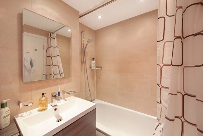 5 Bedroom Terraced House To Rent In Northwick Terrace, Lisson Grove, NW8