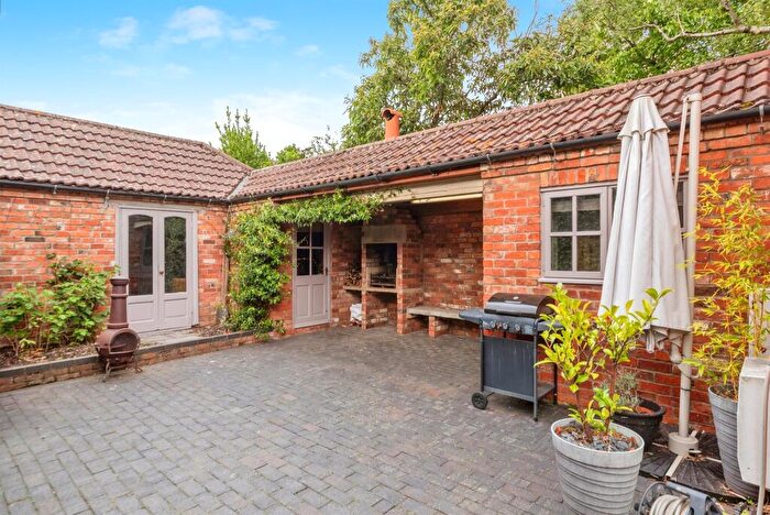 4 Bedroom Character Property For Sale In Long Street, Foston, Grantham, NG32