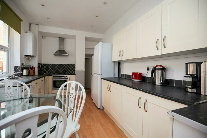 5 Bedroom Terraced House To Rent In (£pppw) Tenth Avenue, Heaton, NE6