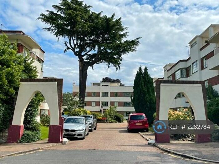 2 Bedroom Flat To Rent In Grosvenor Road, London, E11