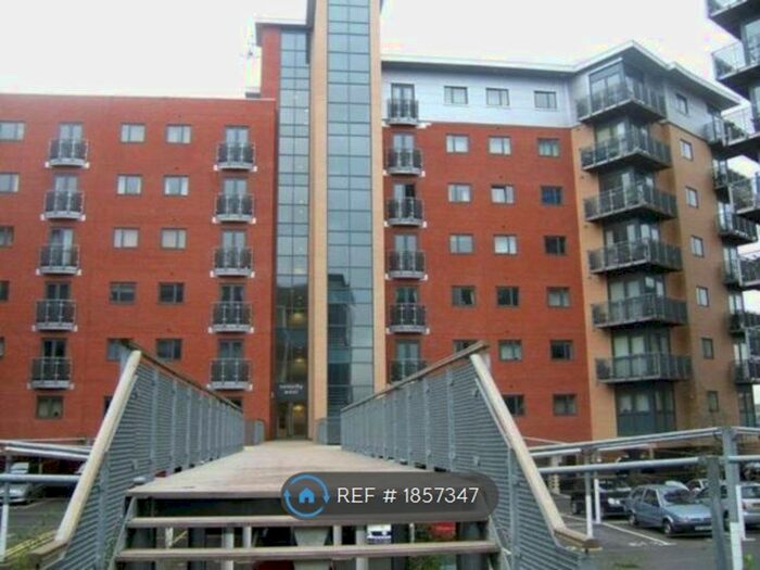 2 Bedroom Flat To Rent In City Walk, Leeds, LS11