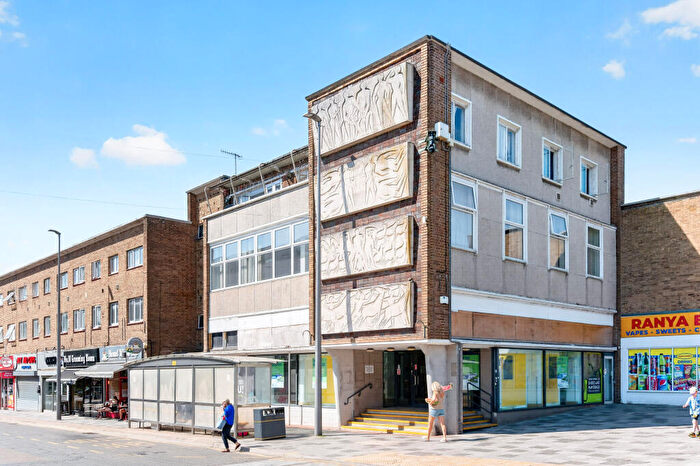 3 Bedroom Flat For Sale In Bridge Street, Hemel Hempstead, HP1
