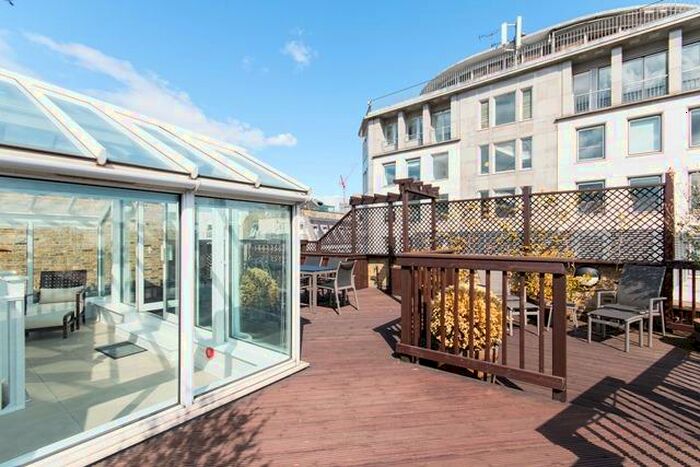 2 Bedroom Penthouse To Rent In College Hill, London, EC4R