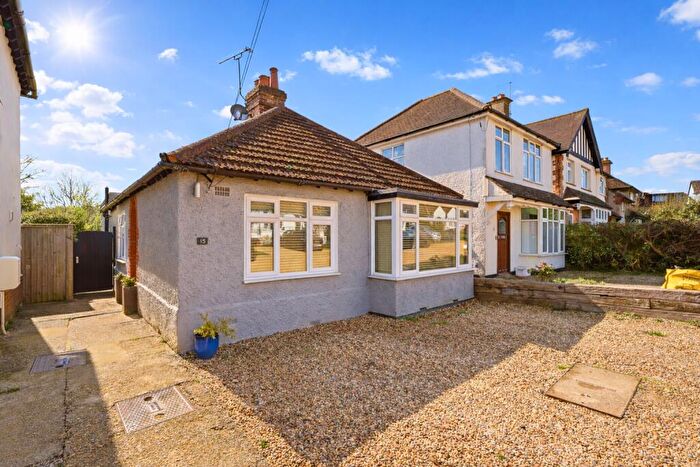 3 Bedroom Bungalow For Sale In Aysgarth Road, Redbourn, St. Albans, Hertfordshire, AL3