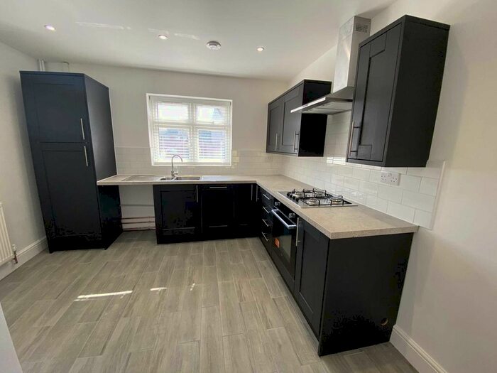 2 Bedroom Semi-Detached House To Rent In Manser Road, Rainham, RM13