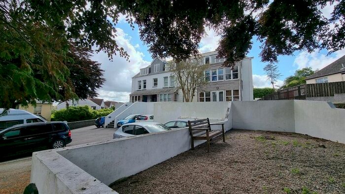 2 Bedroom Maisonette To Rent In Fernleigh Road, Wadebridge, PL27