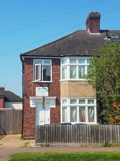3 Bedroom Property To Rent In Whitehill Road, Cambridge, CB5