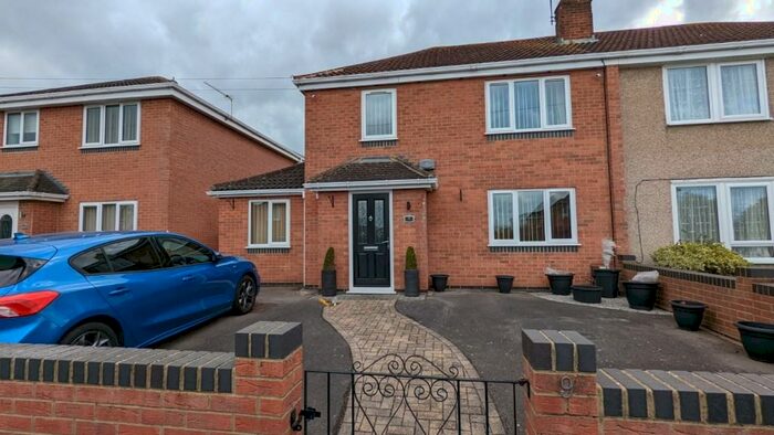 3 Bedroom Semi-Detached House To Rent In Rookery Road, Innsworth, GL3