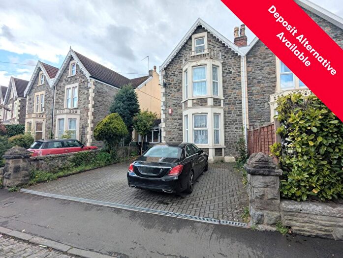 7 Bedroom House To Rent In Oldbury Court Road, Bristol, Somerset, BS16