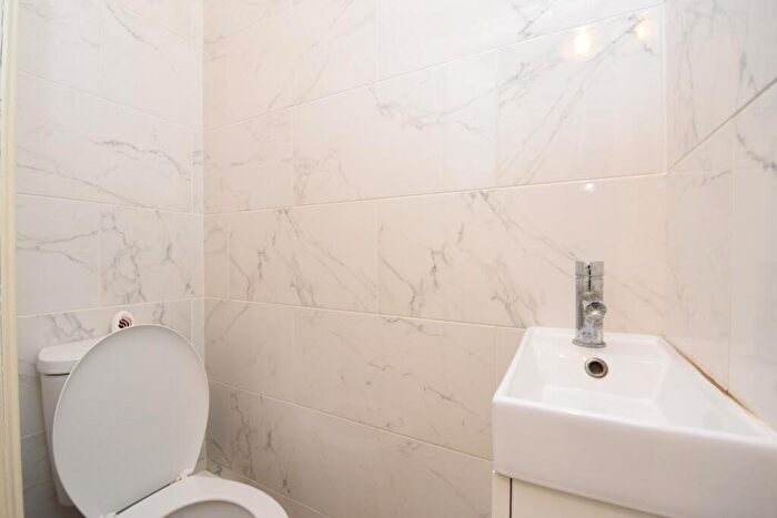 1 Bedroom Flat To Rent In Room, Byron Road, Wealdstone, Harrow, Greater London, HA3