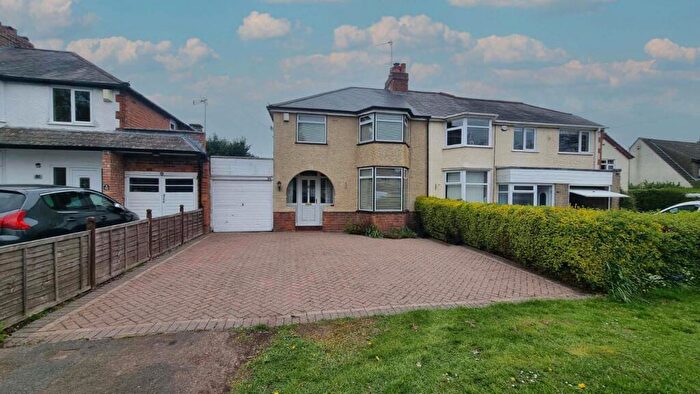 3 Bedroom Semi Detached House For Sale In Hollywood Lane, Hollywood, B47