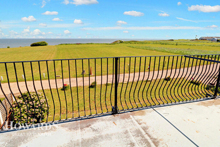 5 Bedroom Detached House For Sale In The Esplanade, Scratby, NR29