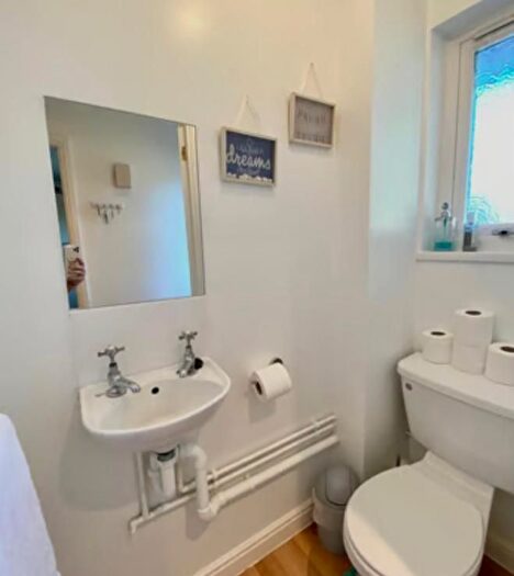 4 Bedroom Property To Rent In Oxley Close, London, SE1