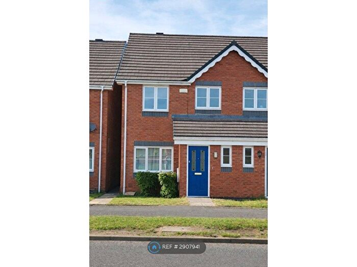 3 Bedroom Semi Detached House To Rent In Kingswood Road, Nuneaton, CV10