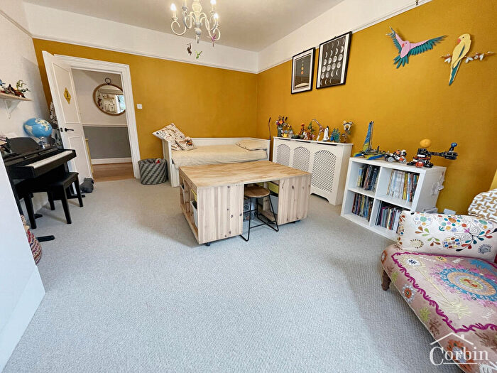 2 Bedroom Apartment For Sale In Surrey Road South, Bournemouth, BH4