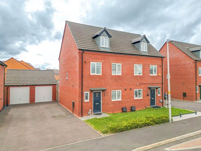 4 Bedroom House For Sale In Edgedale Road, Nuneaton, CV11