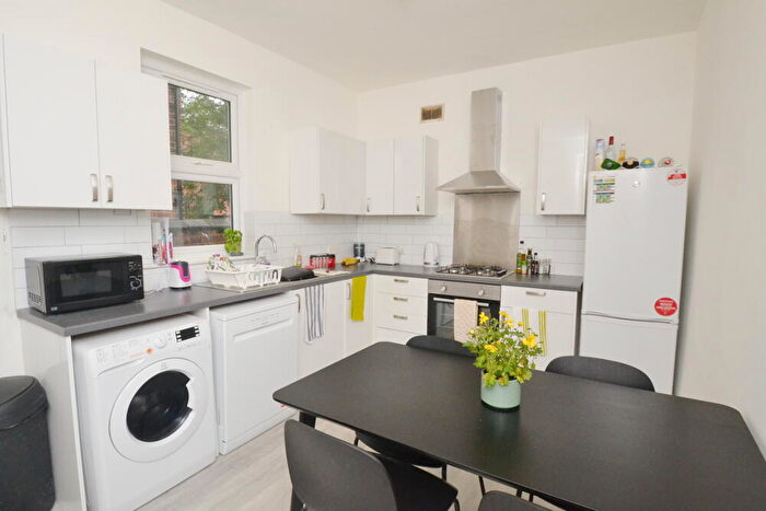 4 Bedroom Terraced House To Rent In Rippingham Road, Withington, Manchester, M20