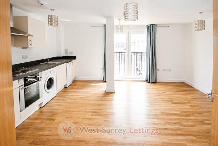 1 Bedroom Flat To Rent In Century House, West Byfleet, KT14